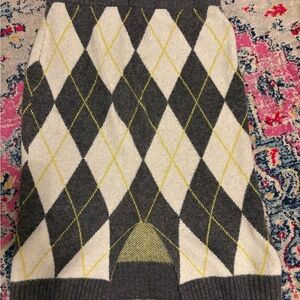 H&M Gray and White Argyle Pencil Skirt